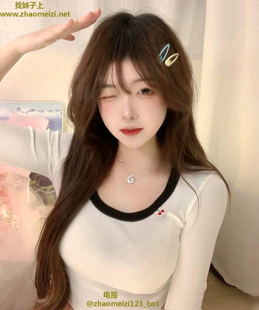 岛上骚妹妹 三点粉