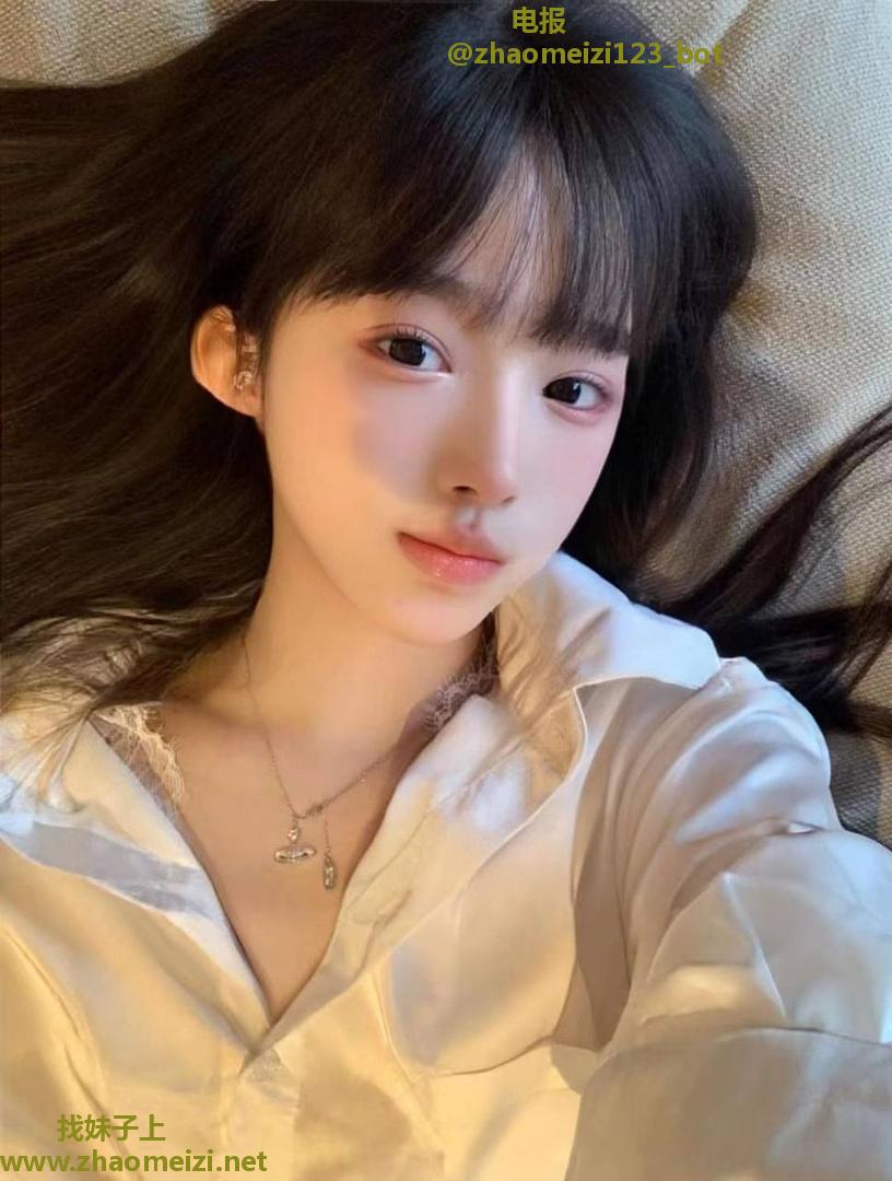 清纯反差多汁敏感女高