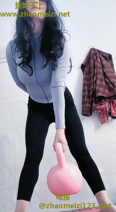 花都玩健身老板娘
