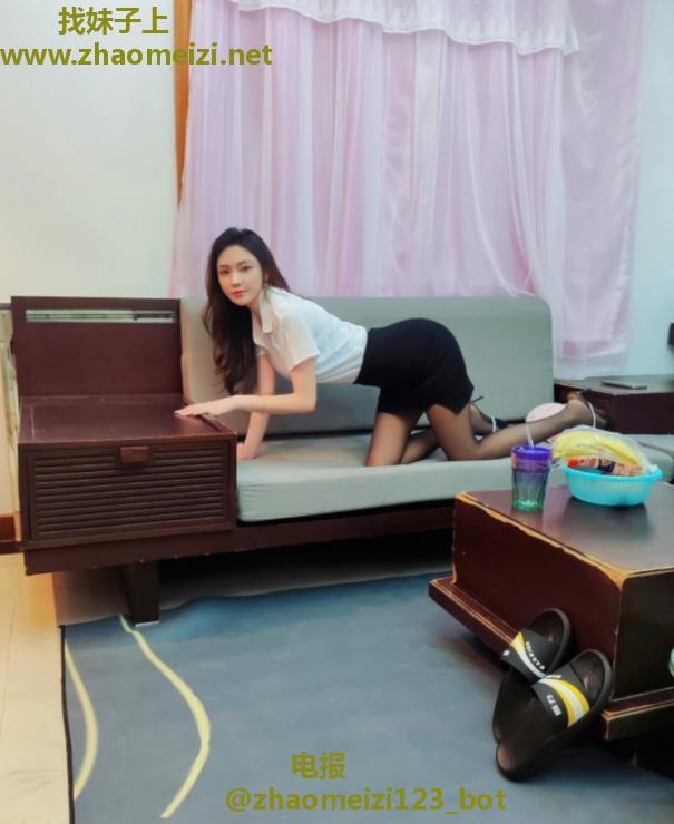黑丝长腿御姐