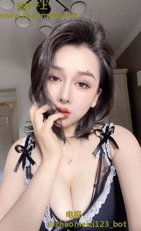 E胸人妻少妇敏儿