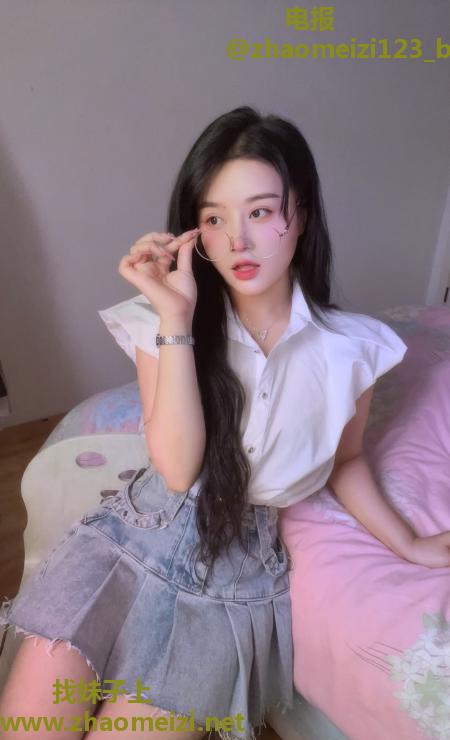 二刷虹口C胸制服丽丽