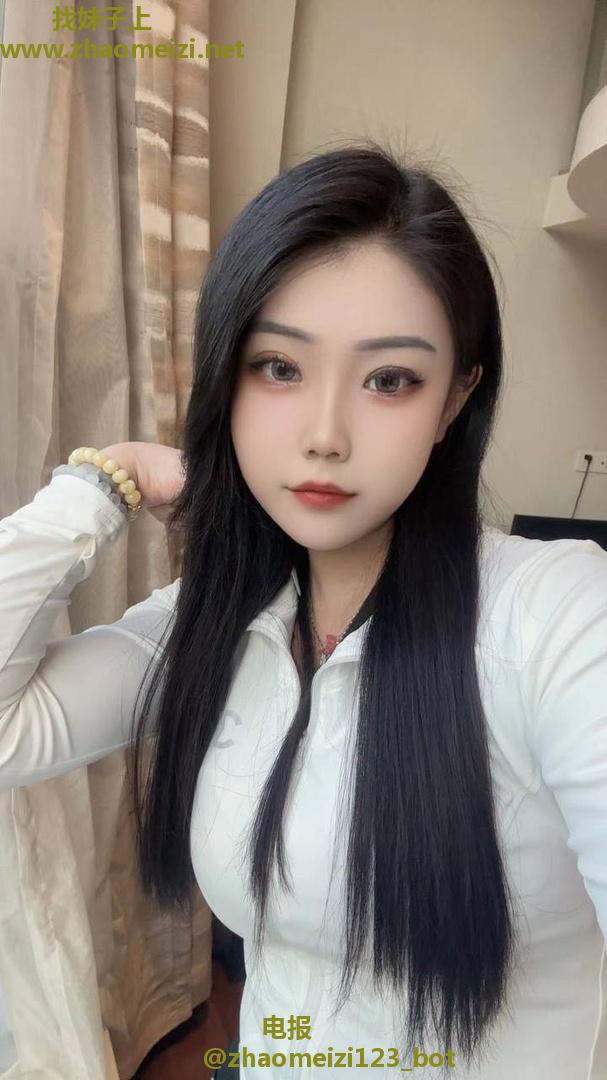 淄博00后小姐姐