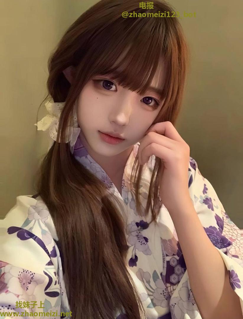 清纯馒头穴女高兼职