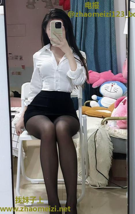 黑丝制服佳琦