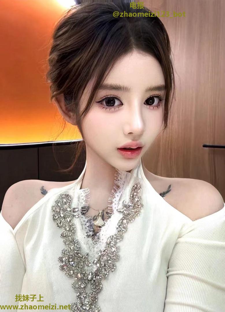 翘臀多汁敏感嫩模兼职