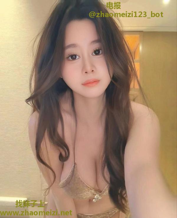 浦东大胸清纯少妇