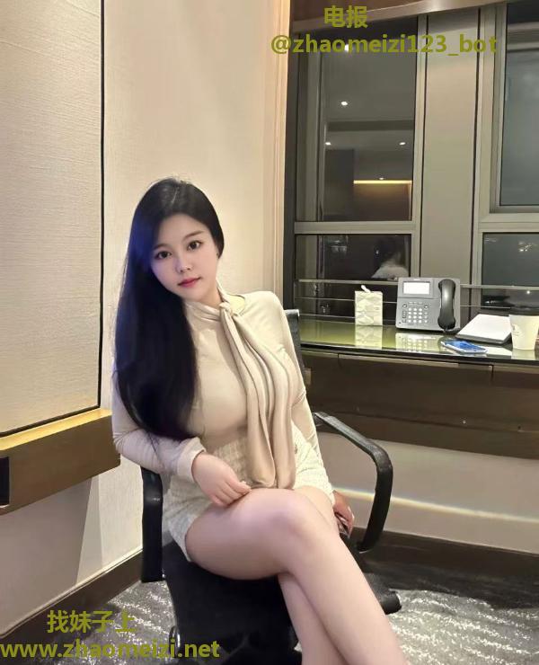 巨臀潮喷慕慕