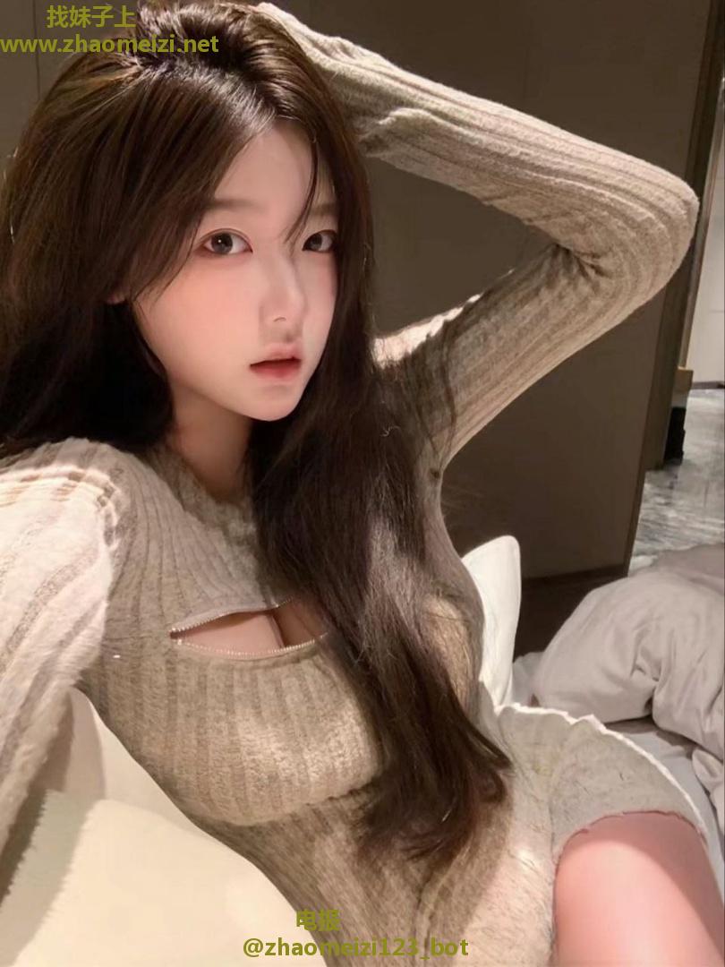 皇姑诱人美乳性感琳儿