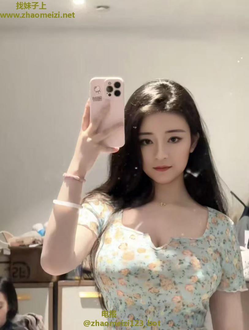 奉贤童颜巨乳妹妹