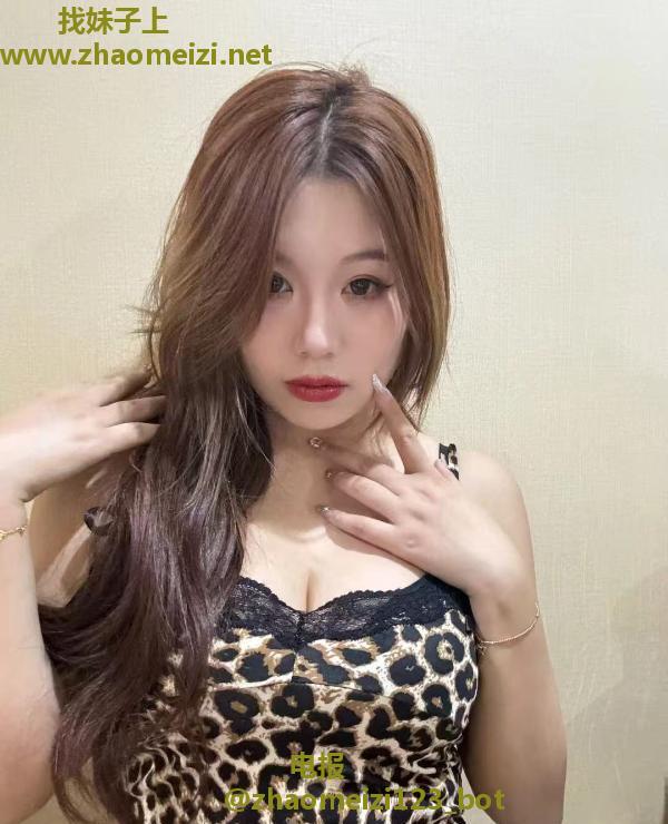 颜值大奶佳佳