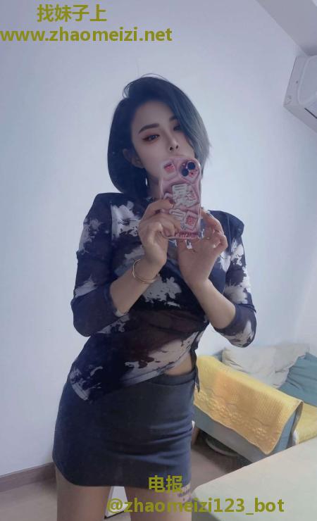 健身蜜桃臀K女