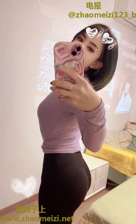 健身蜜桃臀K女