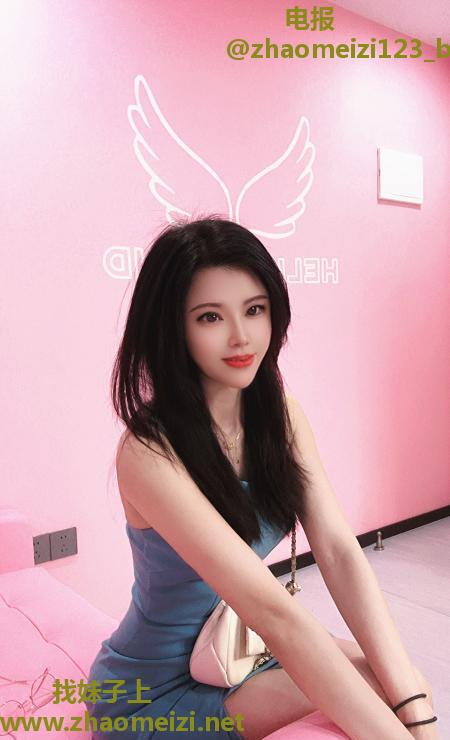 梅花园腿精依依
