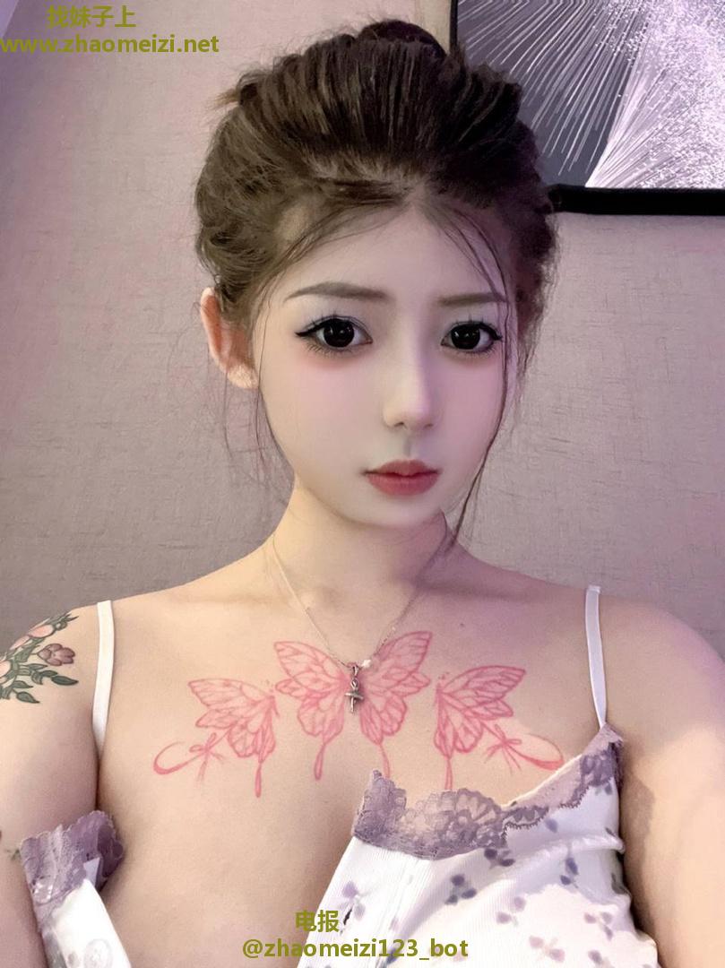 童颜巨乳姜娜