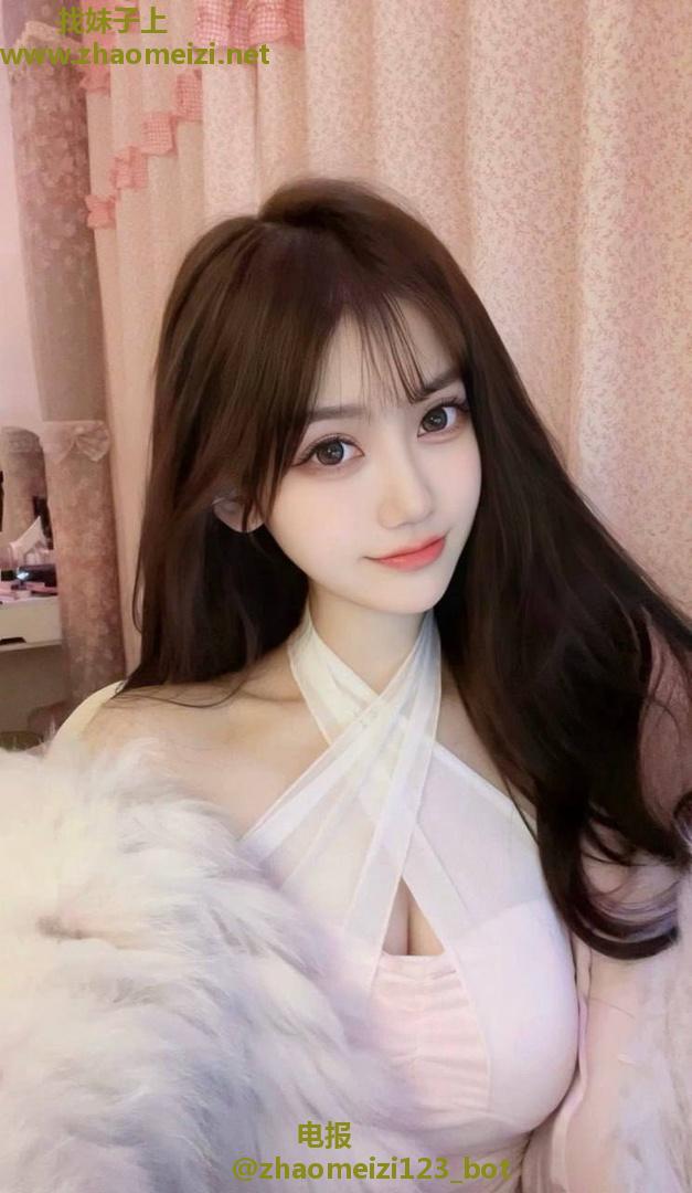 肤白貌美性感露露