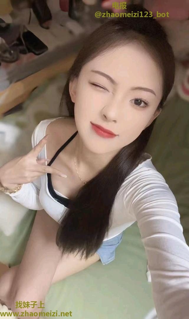 服务系小姐姐