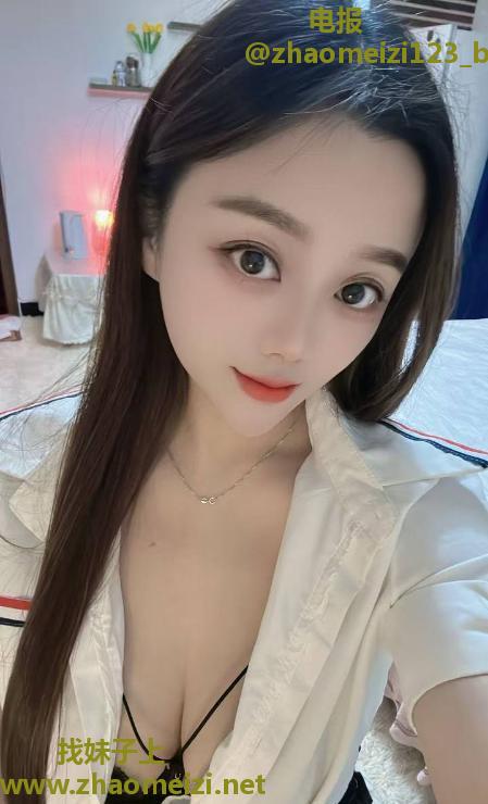 大奶子芒果妹