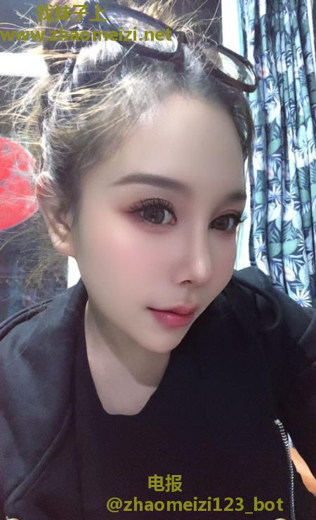 吴中一字马御姐