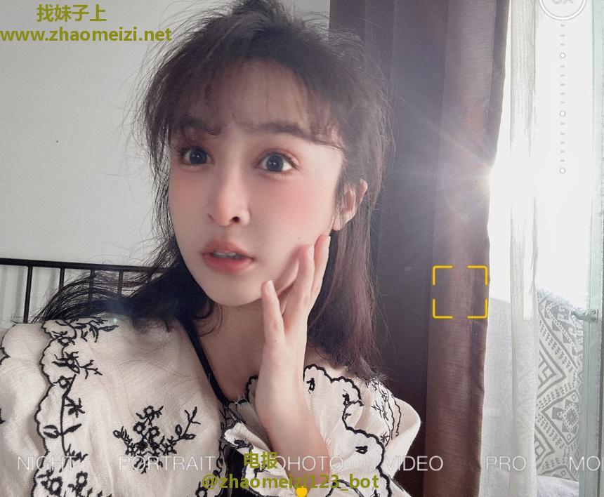 02小姐姐