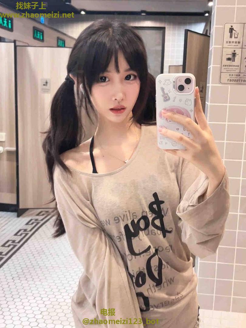 水嫩多汁阳光型学妹
