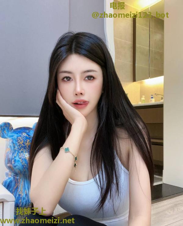 性感大胸身材好妹子