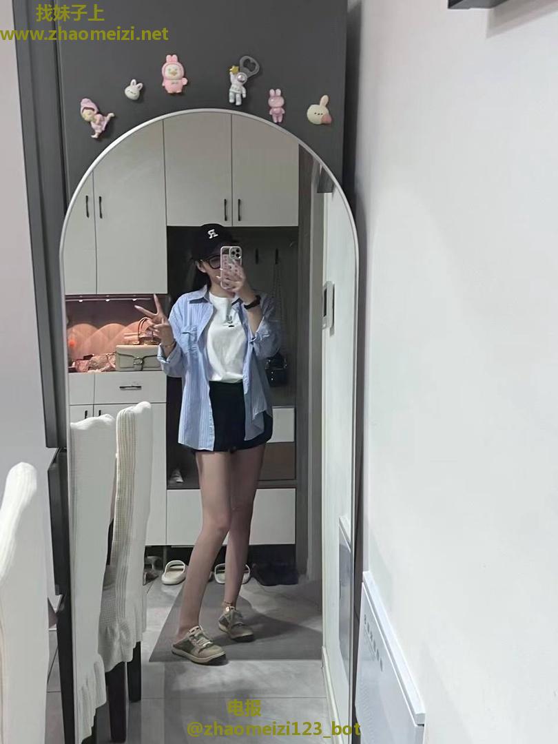 大学生兼职斯斯文文