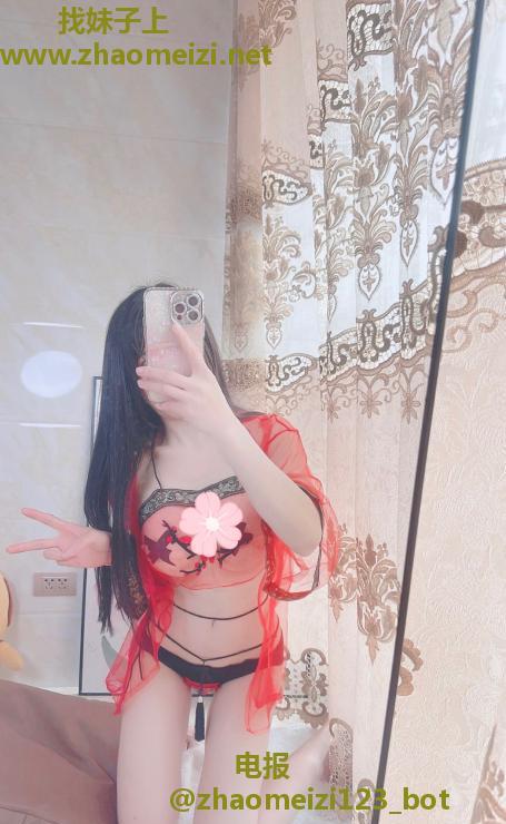 制服控骚少妇