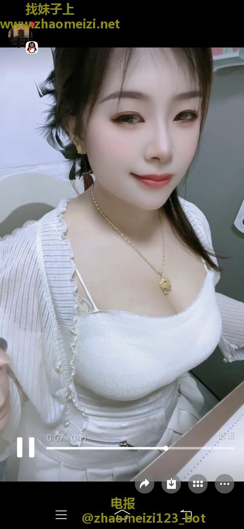 邻家清纯小姐姐