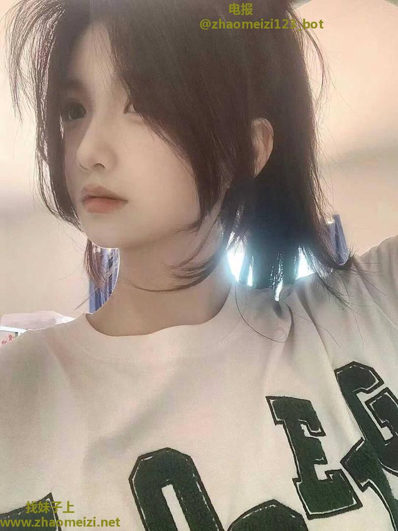 清纯可爱反差小萝莉