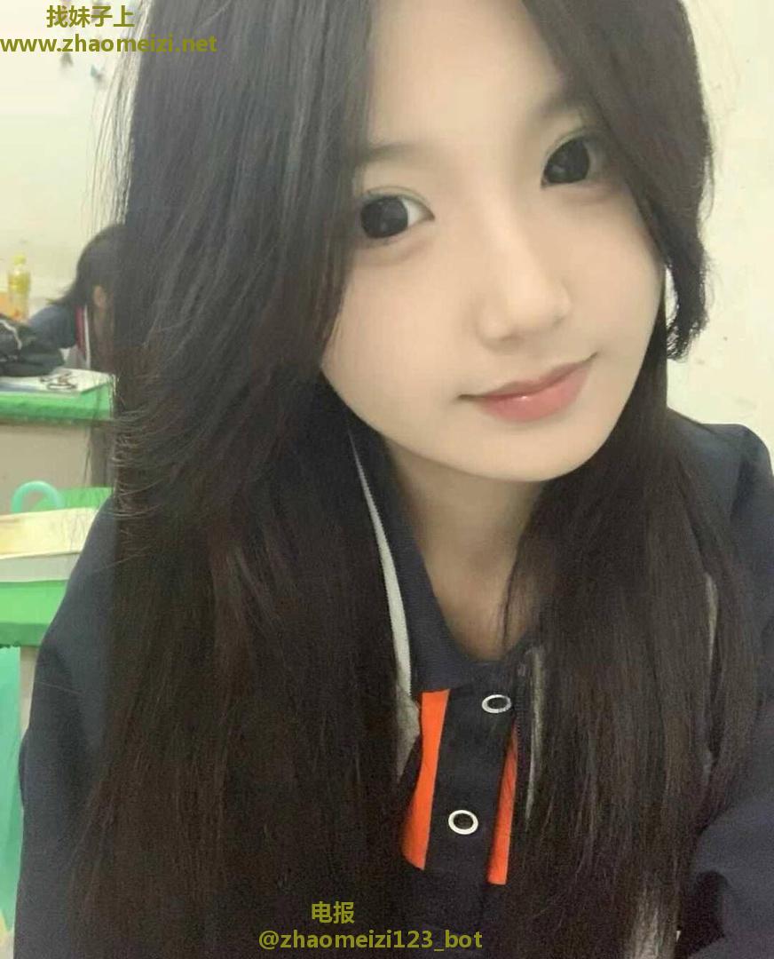 清纯可爱反差小萝莉