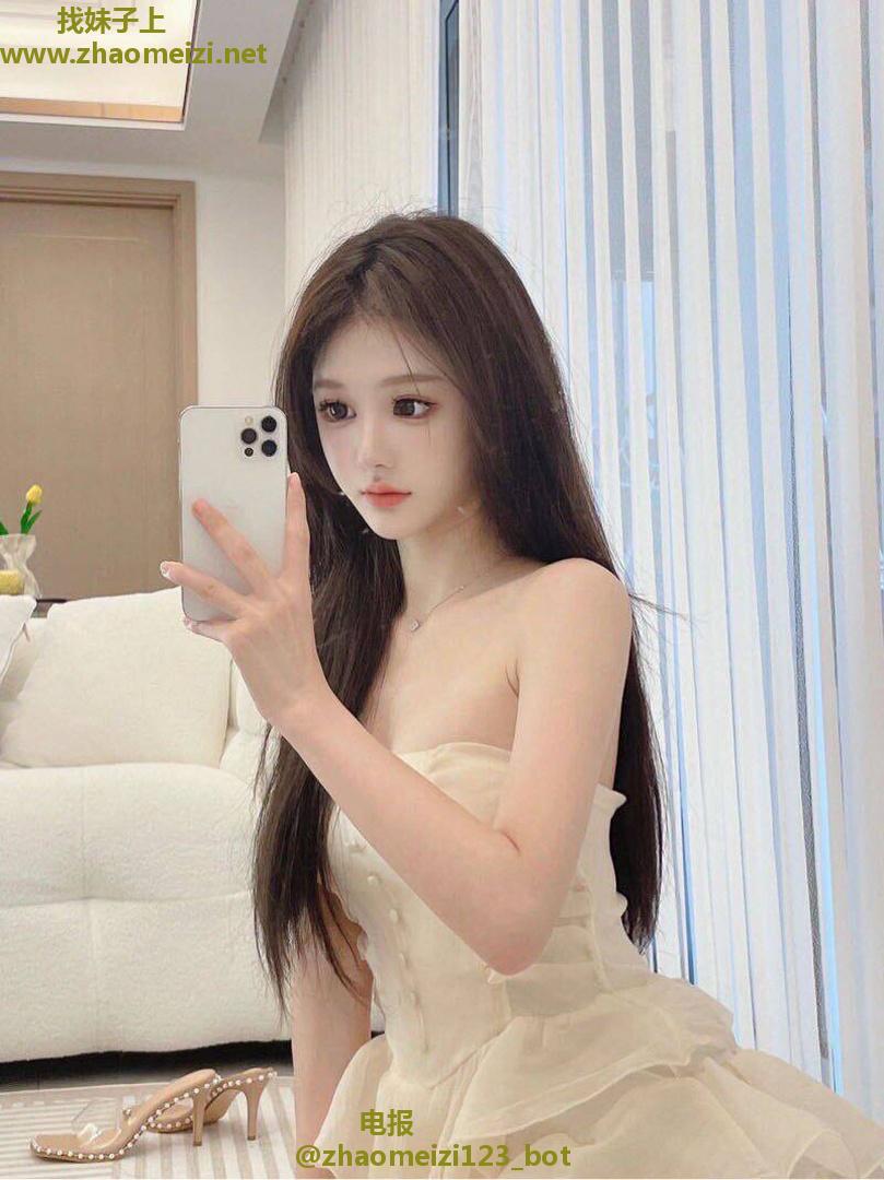 建邺白嫩纤细苗条嫩妹