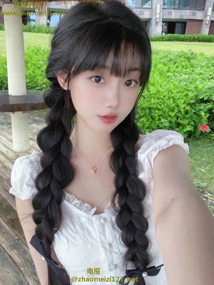 清纯白虎女高兼职