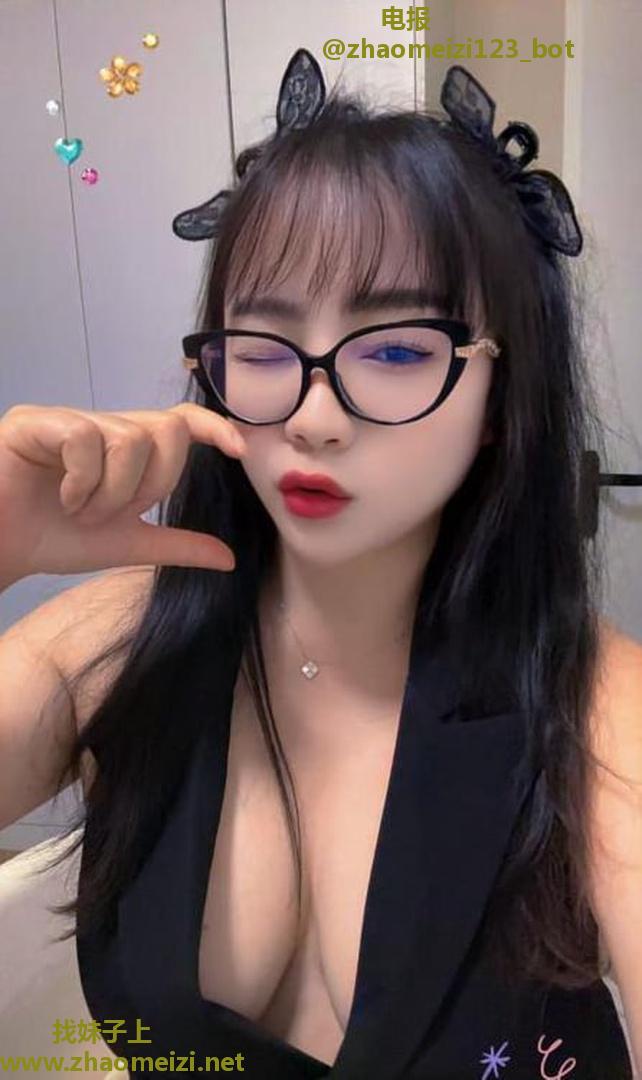 风骚美少女各种情趣诱惑