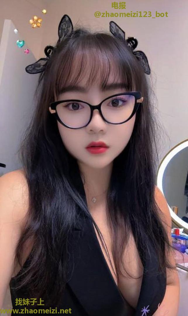 风骚美少女各种情趣诱惑