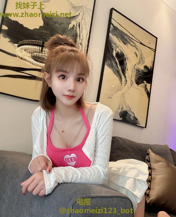 肤白貌美颜值梦梦