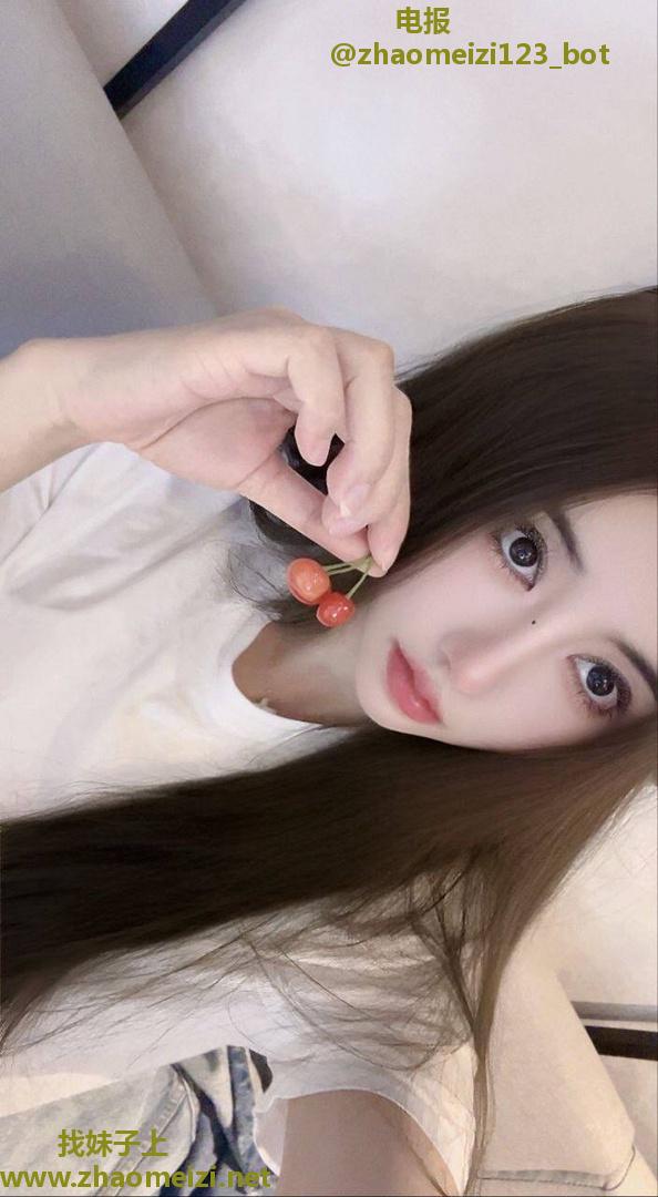 长腿巨乳个人兼职妹妹
