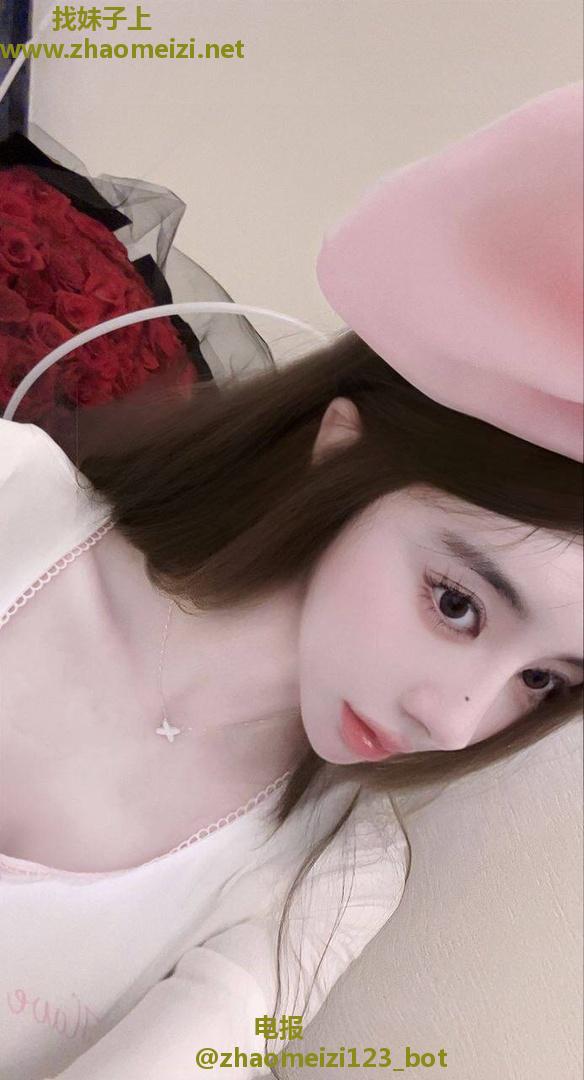 长腿巨乳个人兼职妹妹