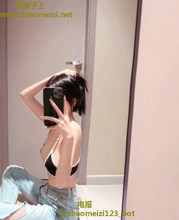 天然大胸颜值老师