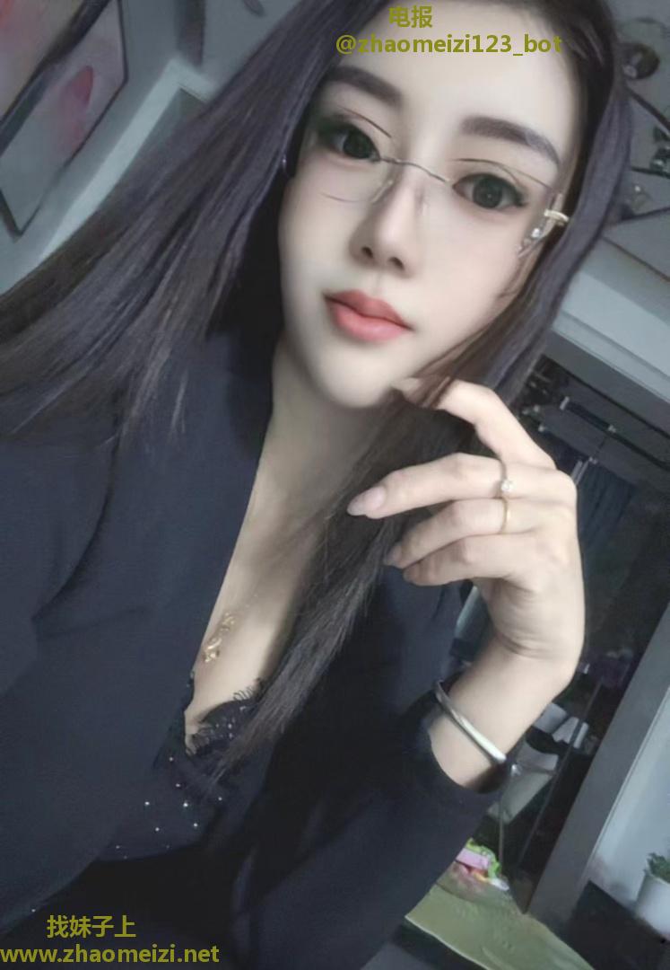 美女小骚妇