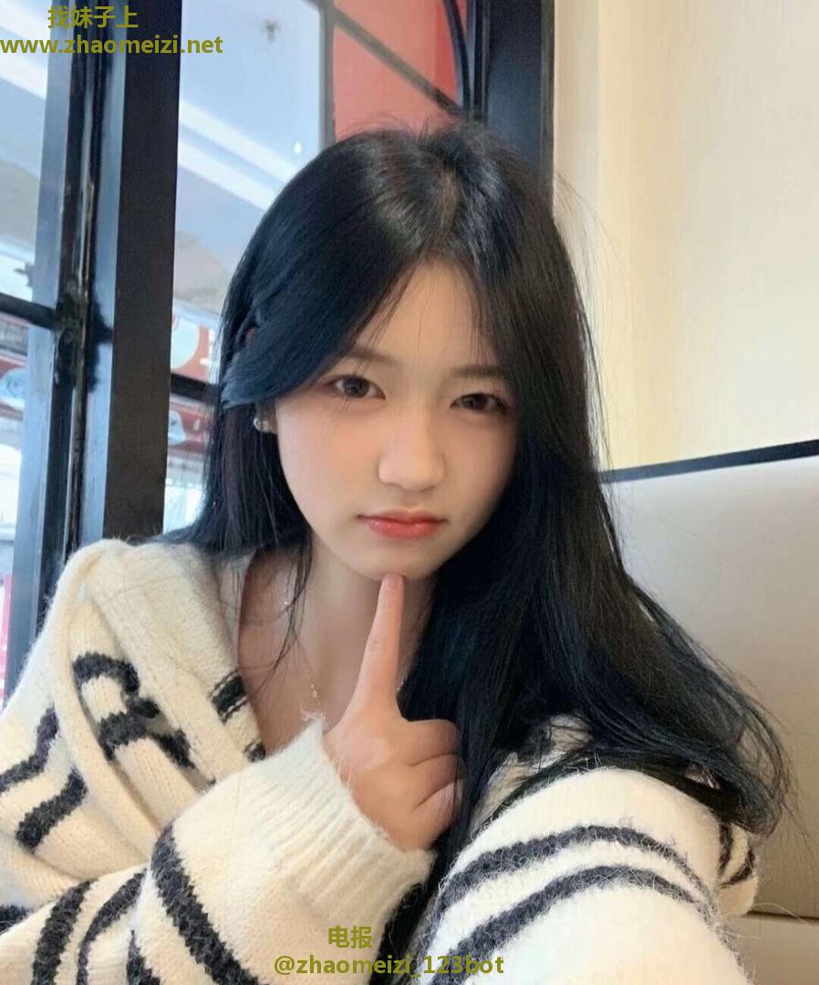 刚毕业多汁敏感女高兼职