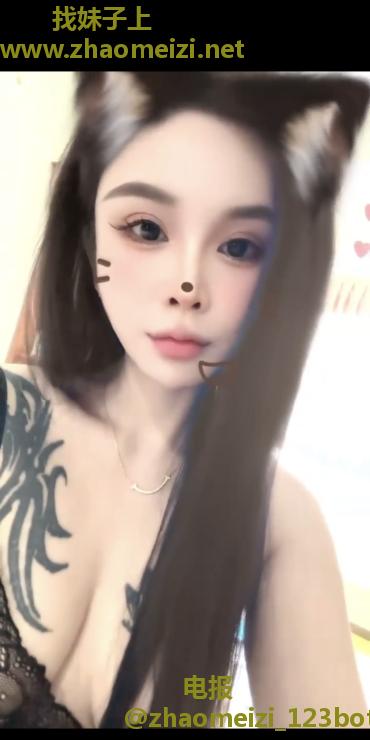 江宁娇小美女