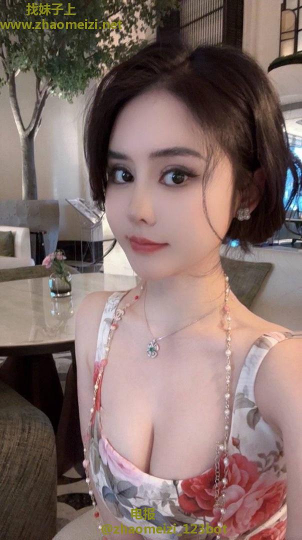 36E罩杯兼职乳神