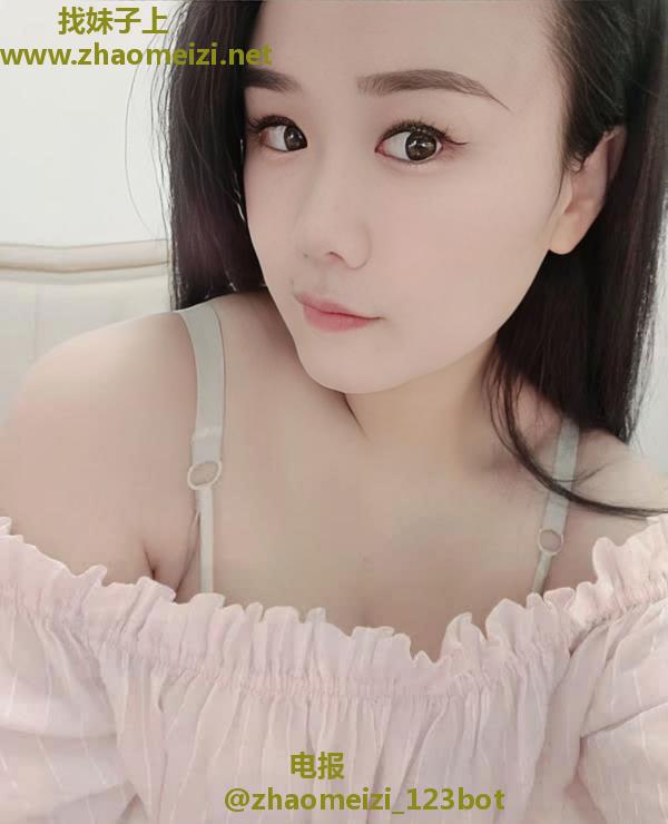 中良翘臀少妇