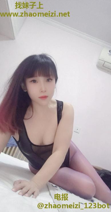 紫韵娇小少妇