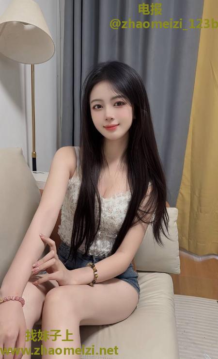 清纯俏皮颜值嫩妹