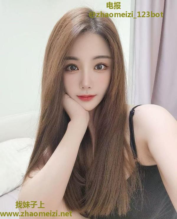 前凸后翘美乳绾绾
