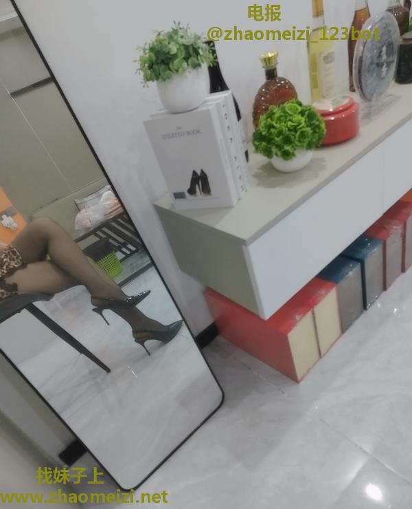 西乡大胸泡泡