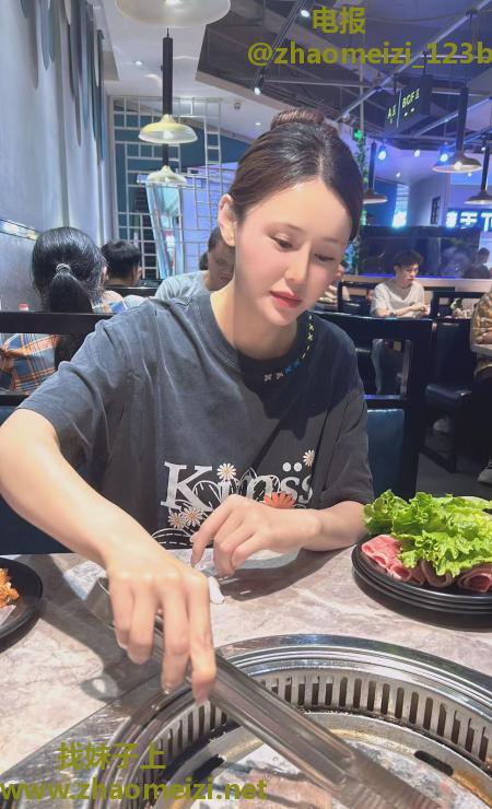 车震小龙女