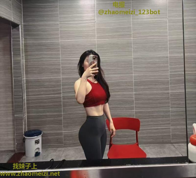 粉乳健身教练
